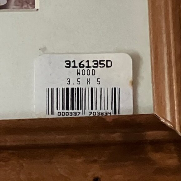 13 " x 11" Distressed Wood Frame - Picture 3 of 6